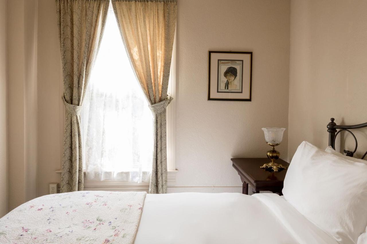 The Bishop Hotel Port Townsend Buitenkant foto