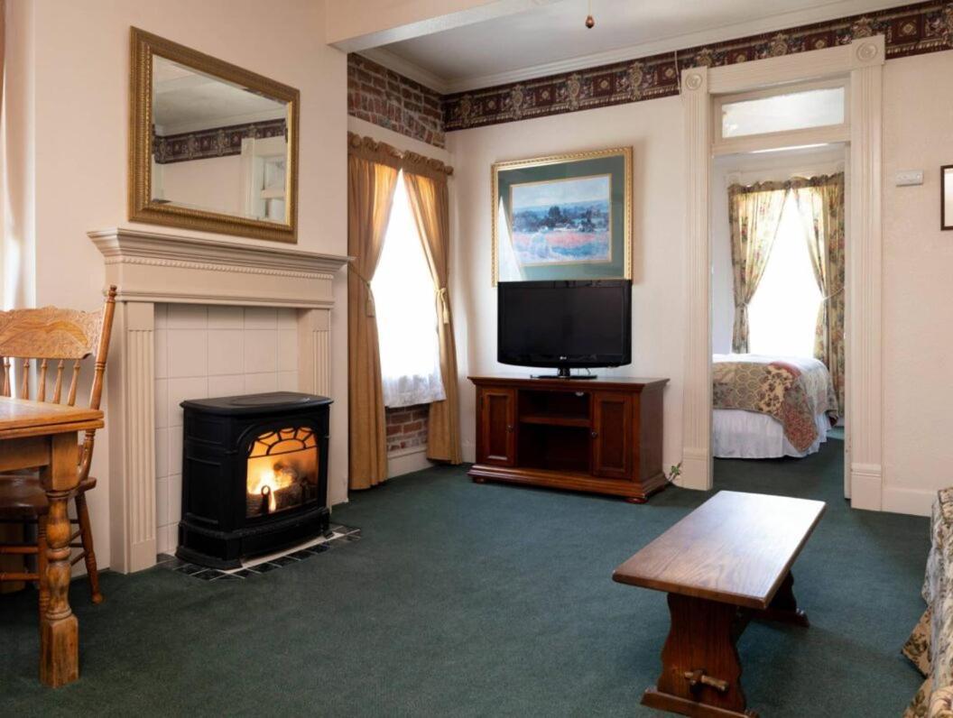 The Bishop Hotel Port Townsend Buitenkant foto